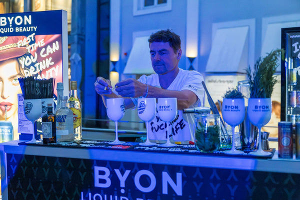 Fête Blanche im Platzl: Eine Sommernacht ganz in Weiß