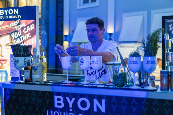 Fête Blanche im Platzl: Eine Sommernacht ganz in Weiß