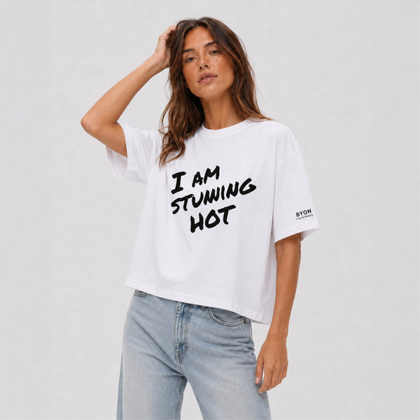 Boxy Oversize T-Shirt – „I am stunning hot“